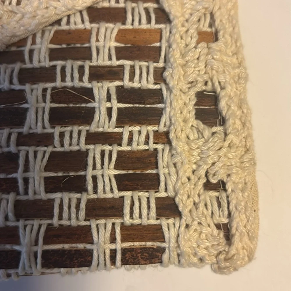 Handcrafted Woven Clutch in Cream and Brown Wood like Weave Design
Delicate ❤️ - Picture 10 of 12